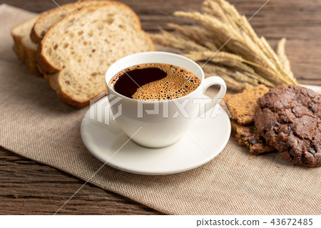 Hot coffee cup and breakfast 43672485