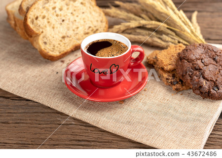 Hot coffee cup and breakfast Hot coffee cup and breakfast 43672486