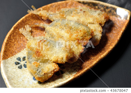 炸竹莢魚 43678047