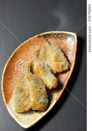 炸竹莢魚 炸竹莢魚 43678064