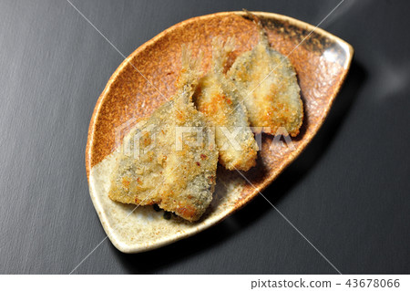 炸竹莢魚 43678066