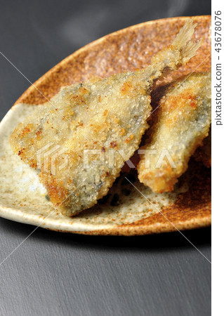 炸竹莢魚 炸竹莢魚 43678076