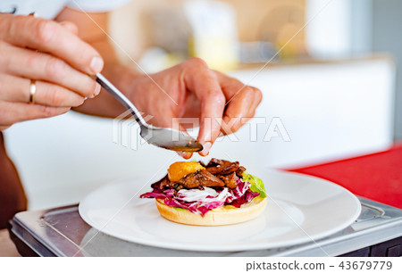chef at work 43679779