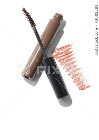 Brown mascara 43682393