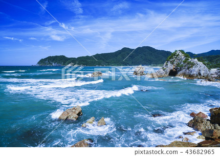 Summer's Urakita coast 43682965