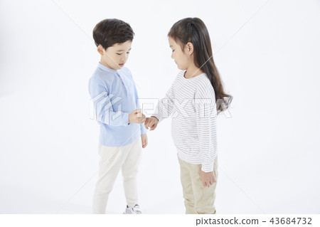 男孩,女孩,兒童,韓國 男孩,女孩,兒童,韓國 43684732