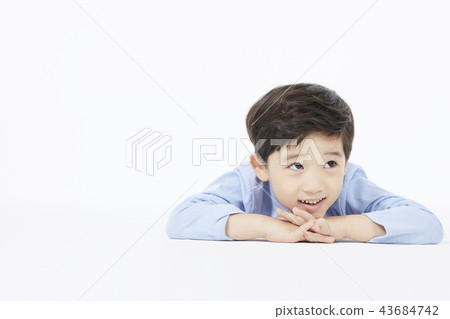 男孩，韓國人 43684742