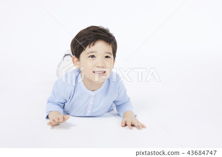 男孩，韓國人 43684747