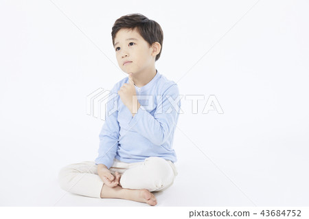 男孩,韓國人 男孩,韓國人 43684752