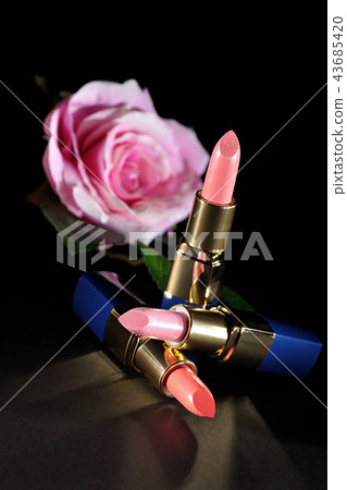 玫瑰和口紅 玫瑰和口紅 43685420