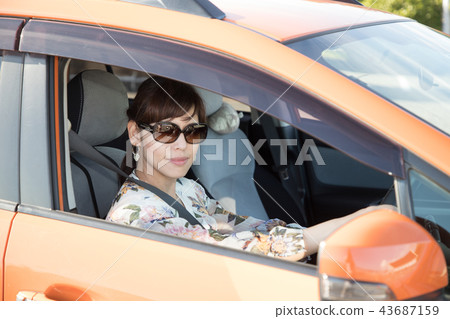 女子車手 43687159