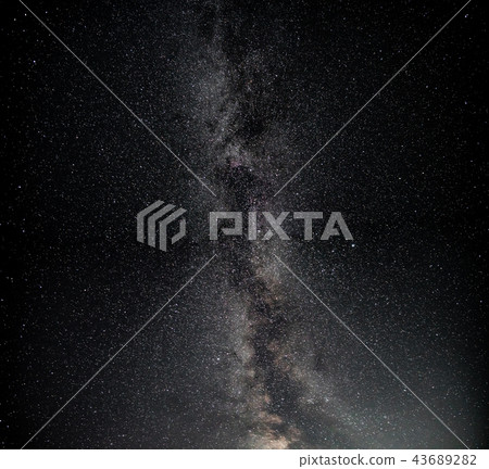 Milky way in the north hemisphere, summer time Milky way in the north hemisphere, summer time 43689282