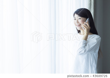 30年代女性智能手機 43689726