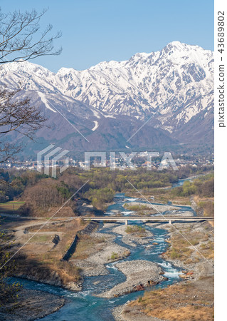 Spring landscape of Hakuba village Spring landscape of Hakuba village 43689802