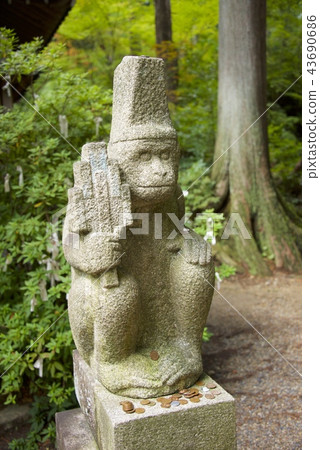 Monkey stone statue of Sarumaru Shrine (Kyoto) 43690686