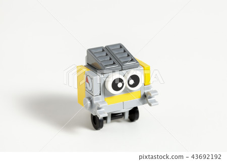 Robot made by block (original) Robot made by block (original) 43692192