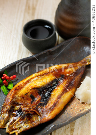用沙丁魚烤鹽 43692252