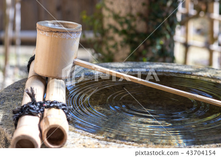 Japanese Tsubaiai Japanese Tsubaiai 43704154