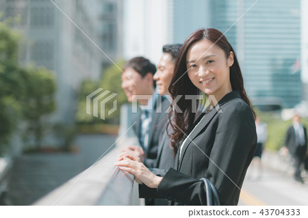 商務團隊 業務團隊 商業團隊 43704333