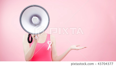 woman with prevention breast cancer 43704377