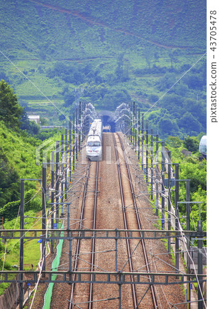 忠清北道,忠北,韓國,沃川,高速鐵路 忠清北道,忠北,韓國,沃川,高速鐵路 43705478