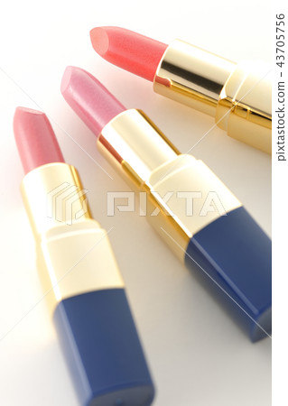 Set of lipstick 43705756