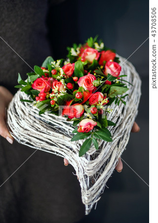 nice bouquet in the hands nice bouquet in the hands 43708506
