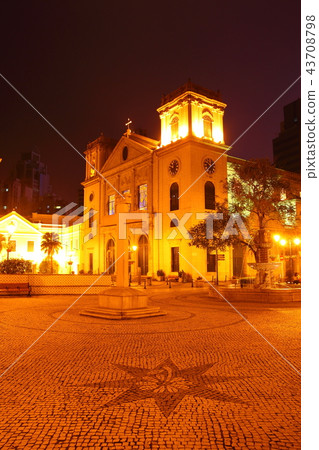 澳門Oodo大教堂夜視圖 43708798