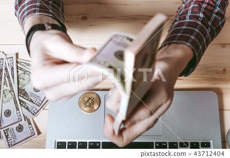 Earning money with bitcoin 43712404