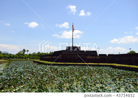 Vietnam Nguyen Royal Palace Vietnam Nguyen Royal Palace 43714832