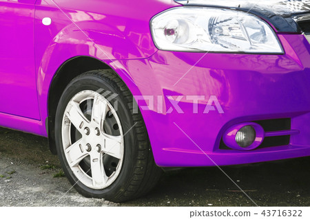 Wing, wheel and car headlight bright color, close Wing, wheel and car headlight bright color, close 43716322