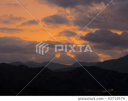 Yamagata evening sky 43719574