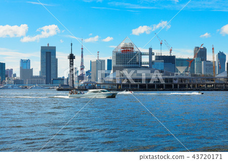 Harumi wharf Olympic athletes village under construction with Tokyo Tower Harumi wharf Olympic athletes village under construction with Tokyo Tower 43720171