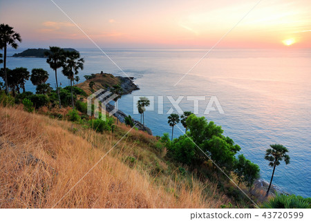 Promthep Cape 43720599