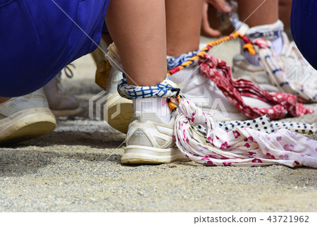 Centipede competition of athletic meet Centipede competition of athletic meet 43721962