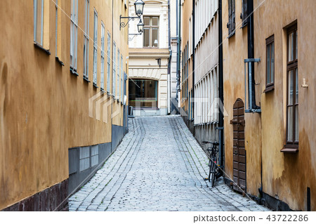 bicycle on old street in Stockholm 43722286