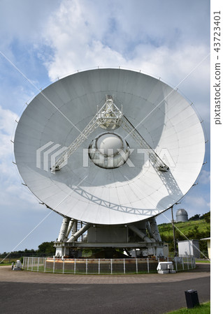 Radio telescope 43723401