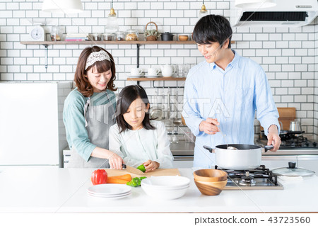 Family kitchen cooking 43723560
