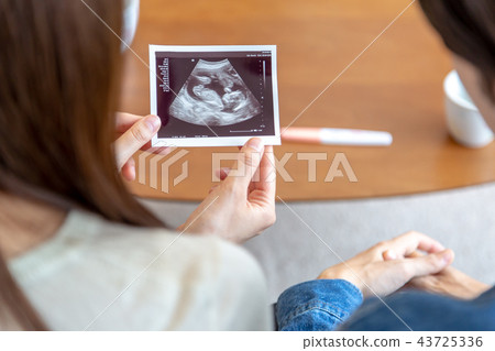 Couple pregnancy echo photo Couple pregnancy echo photo 43725336