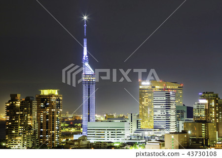 Beautiful night view of Fukuoka Fukuoka Tower with white illumination 43730108