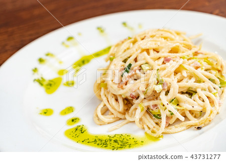 pasta with sauce pasta with sauce 43731277