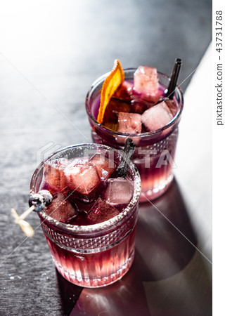 cocktail in the bar 43731788
