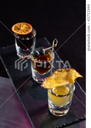cocktail in the bar 43731944