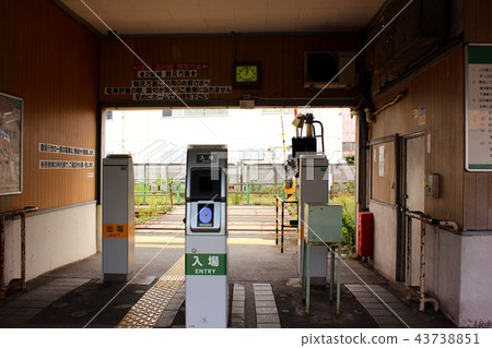 鶴見線武藏白石站檢票口（1） 43738851