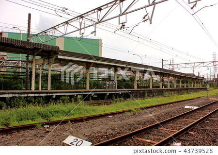 鶴見線哈馬川崎站的平台(1) 鶴見線哈馬川崎站的平台(1) 43739528