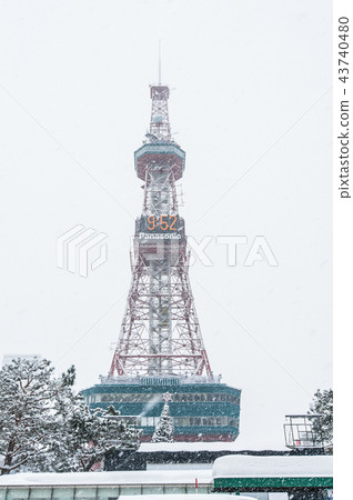 大雪中的札幌電視塔 43740480