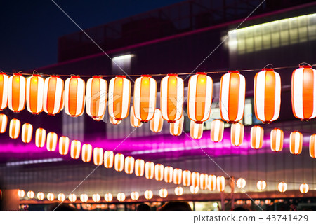 Paper lanterns has been in existent in china, japan and korea for centuries and they are usually 43741429