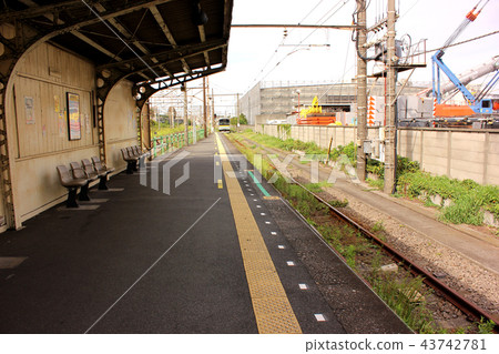 鶴見線火車(2)離開鶴見線荻町站 鶴見線火車(2)離開鶴見線荻町站 43742781