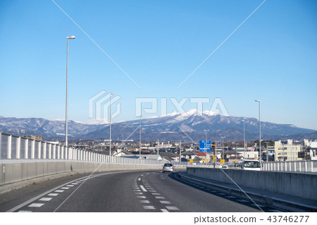 Koriyama No.4 bypass Akira Taira, a scenic spot of beautiful Koriyama with beautiful contrast between the blue sky and Mt. 43746277