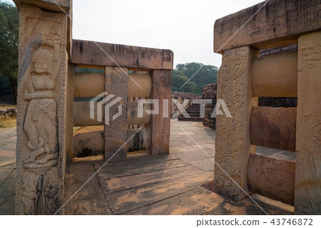 Sanchi Stupa, Ancient buddhist building, India 43746872